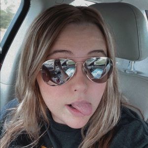 Meet your Posher, Alivia